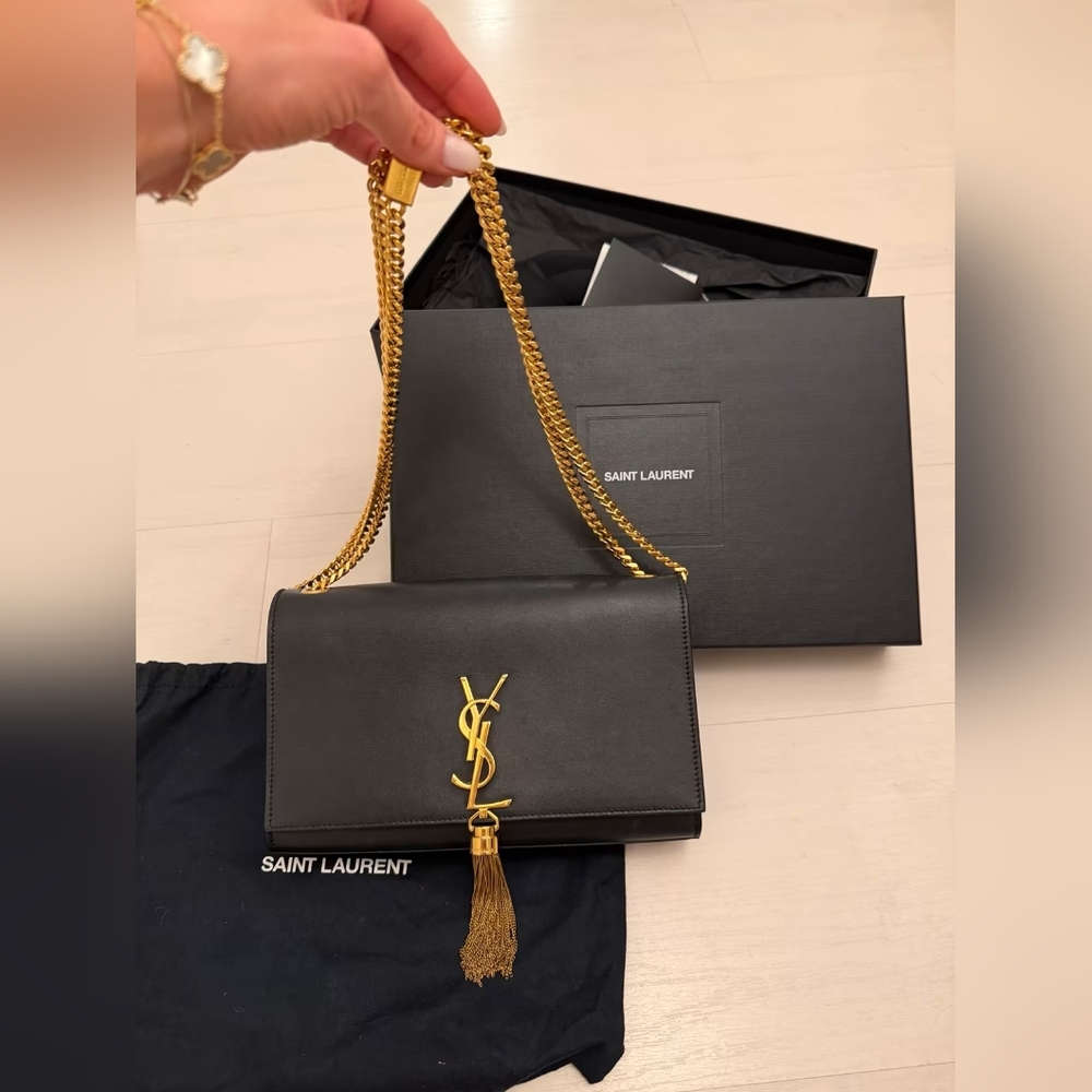Yves Saint Laurent Kate Small Tassel In Grain De Poudre Embossed Chain Bag